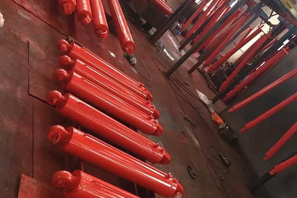 全球經濟趨勢是自卸車青島液壓缸未來發(fā)展的影響因素嗎?